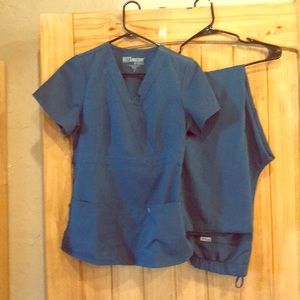 Grey’s anatomy teal scrub set